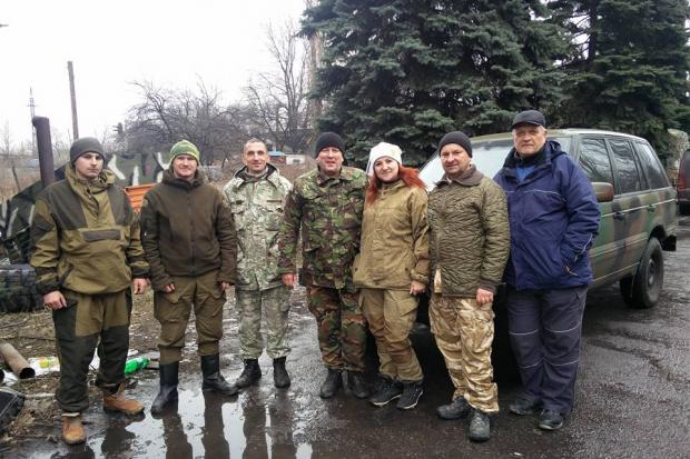 Було передано допомогу бійцям із Калущини, які добровольцями захищають Україну на Сході, | Фото: Віталій Кобута