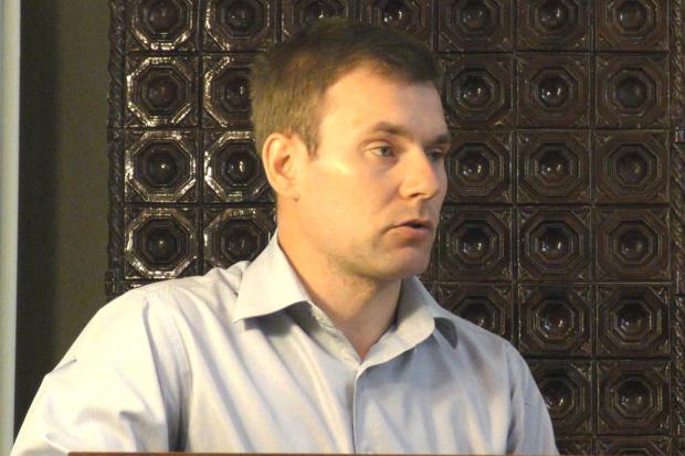 Богдан Грущак: ". Є якийсь досвід співпраці із фірмами і їхня репутація" | Фото: скрін з відео 