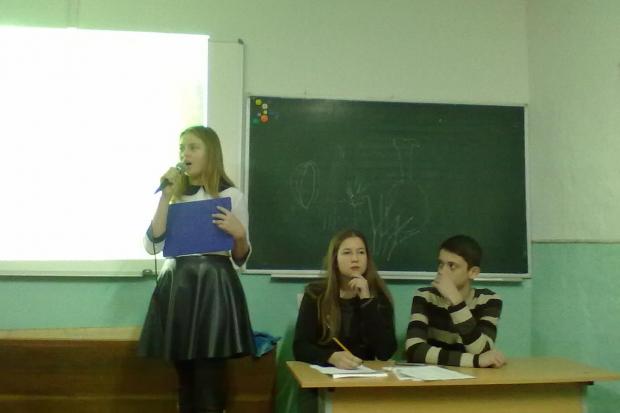 Калуські імназистки  презентували свої передвиборчі програми | Фото: kalushgymnazium.in.uа