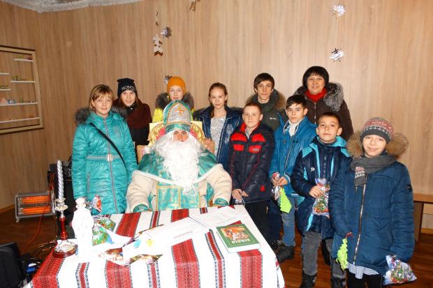Діти з Новогродівки отримали подарунки від святого Миколая