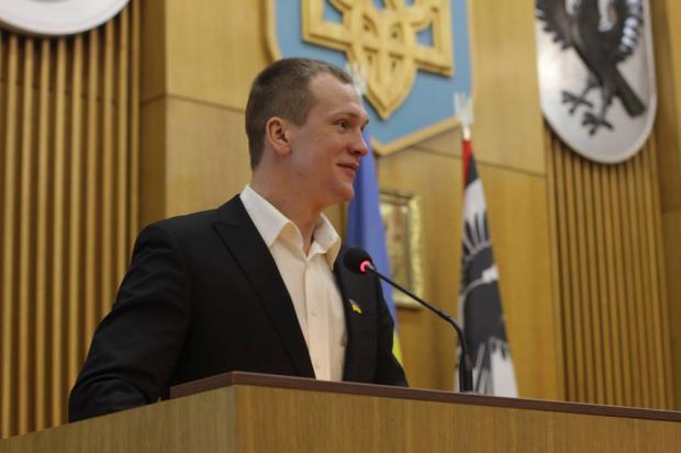 Депутат наголосив, що за цією адресою жахливий стан дороги і потрібно робити ремонт