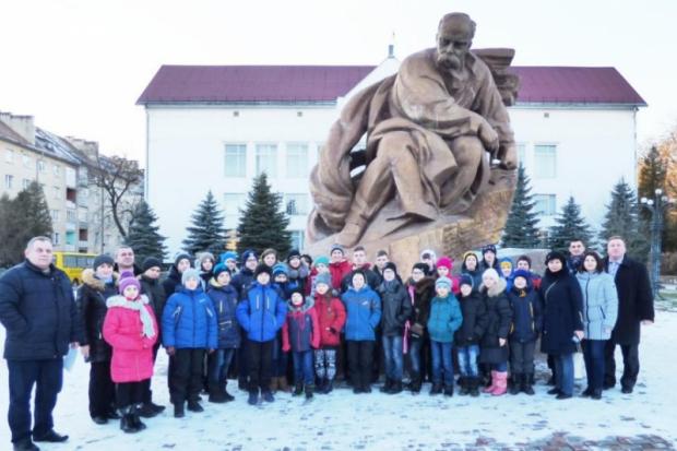 Діти зі Сходу України приїхали відпочивати на Тлумаччину
