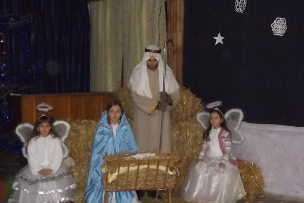 Вертеп "Вифлеємська ніч" у народнному домі с.Верхня | Фото: OTG NewsInform (Верхнянська Об'єднана Територ