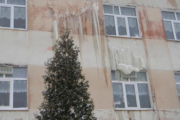 Вода наробила лиха у приміщенні школи №4