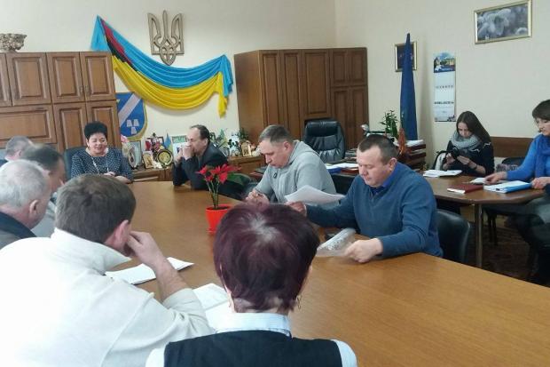 До адміністрації звертаються багато батьків, чиї діти навчаються у міських коледжах і які готові купити проїзні | Фото: 