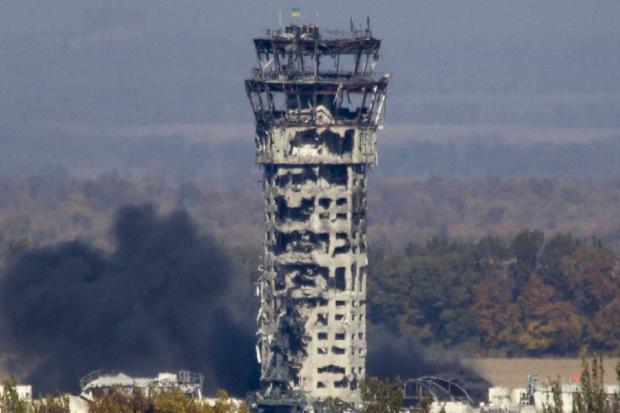 Ілюстрація. "Всім Героям, хто вижив, і всім, хто загинув вічна слава, шана та пам&rsquo;ять", &mdash; ідеться 