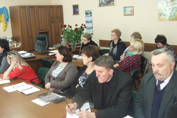 Сільські голови нарікали на мешканців, які не готові платити за вивіз сміття автотранспортом комунальних підприємств | Ф