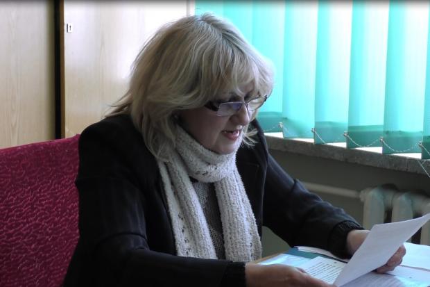 Людмила Даниляк ознайомила членів комісії зі звітом, складеним активістами від громадськості