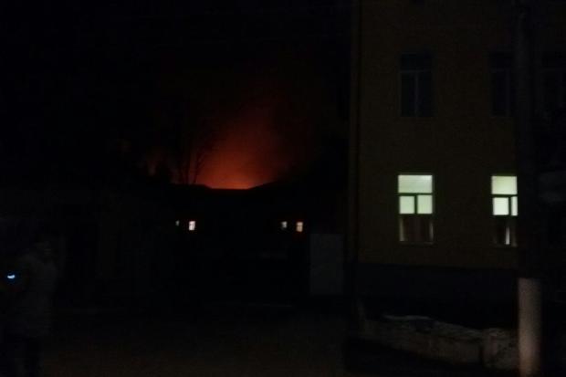 Вогнем знищено п&rsquo;ятнадцять 50-місних польових наметів для проживання військовослужбовців