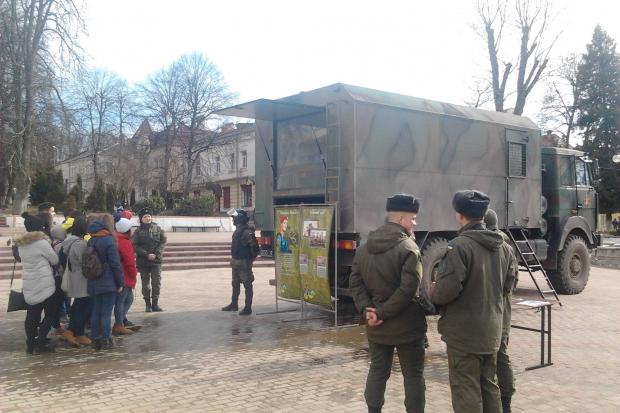 Відбір у Національну гвардію України відбувається на конкурсній основі | Фото: Сергій Овсеєнко