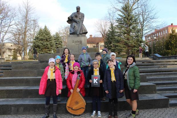 "Зозулята" зробили світлину на пам'ять  | Фото: Наталія Романів