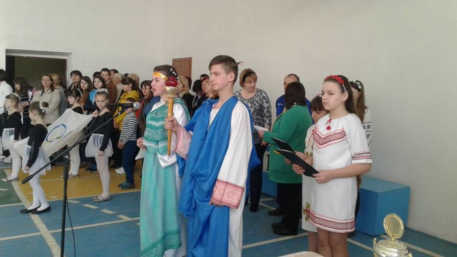 Урочисте відкриття спартакіади відбувалося у Войнилівскій опорній школі | Фото: Калуська РДА