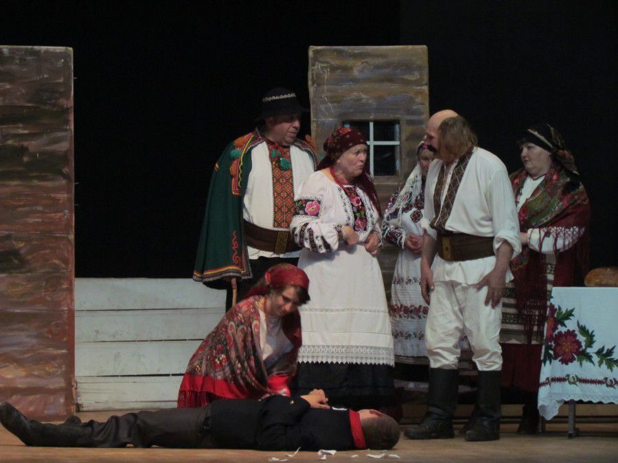 На сцені "Юності" того вечора розгорнулася справжня трагедія "Украдене щастя"