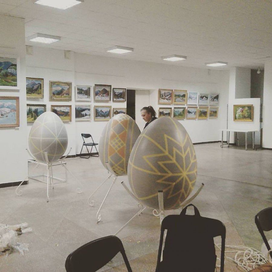 На площі Героїв цьогоріч буде встановлено чотири великі писанки