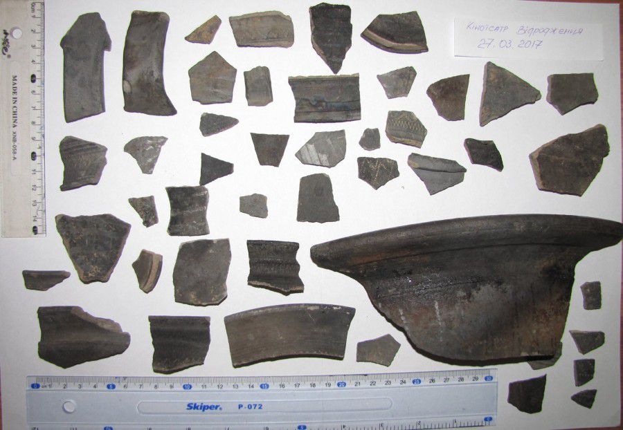 Василь Фіцак сьогодні передав всі ці знахідки до музею | Фото: Vasyl Fitsak