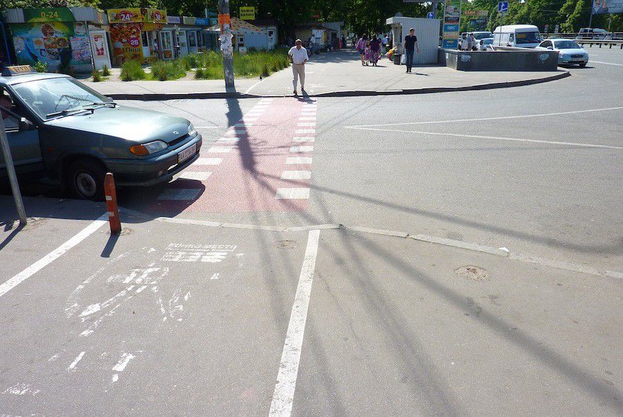 Ілюстрація. Метою проекту є створення безпечних та зручних умов для переходу вулиць інвалідами, дітьми, батьками з дитяч