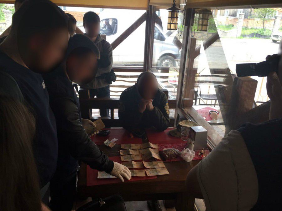 Корупціонера затримано в порядку ст. 208 КПК України