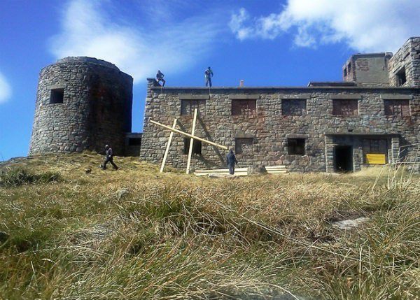 Триває активна відбудова обсерваторії на горі Піп Іван (2028 м, Українські Карпати, Чорногірський хребет)