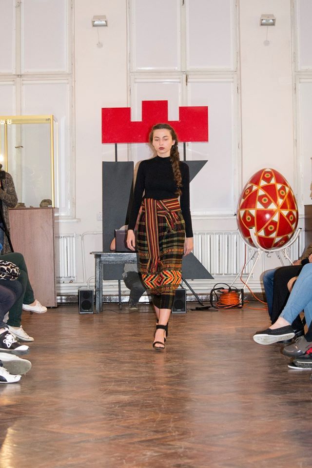 Ольга Приймак та Юлія Юрчишин вразили калушан етнопоказом | Фото: Наталія Мудрик