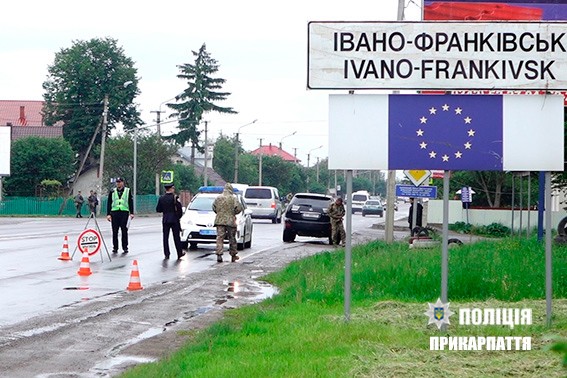 Правоохоронці звертають увагу на те, що навчальні тренування проводяться в умовах максимально наближених до реальних