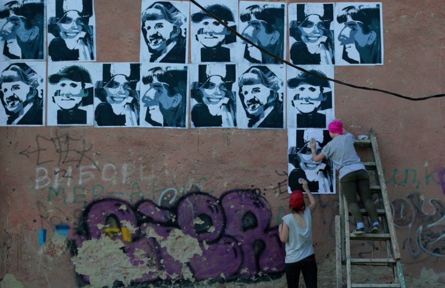 Колективний портрет мешканців району, художниці Дана Максім та Анастасія Капшицька