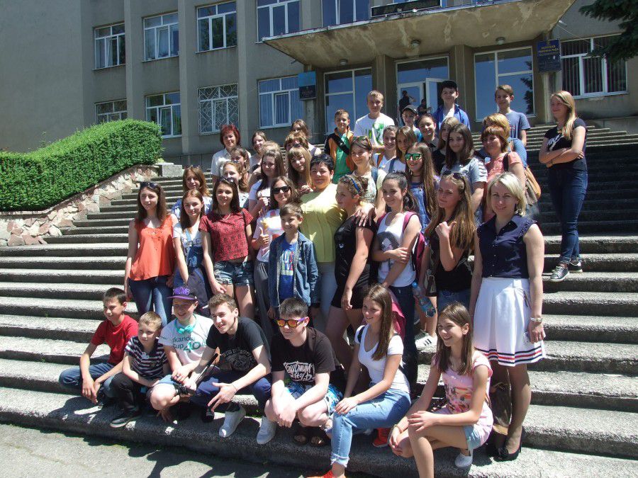 Наприкінці місяця усі учасники "Ліги сміху" відпочиватимуть на Шацьких озерах