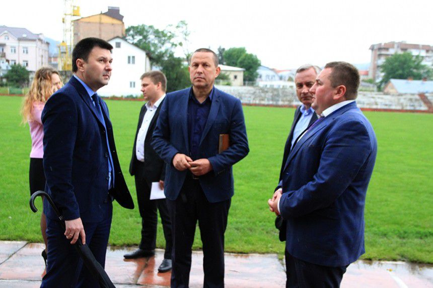 На спортаренах Надвірнянського та Богородчанського районів відбуватиметься VI чемпіонат світу з футболу