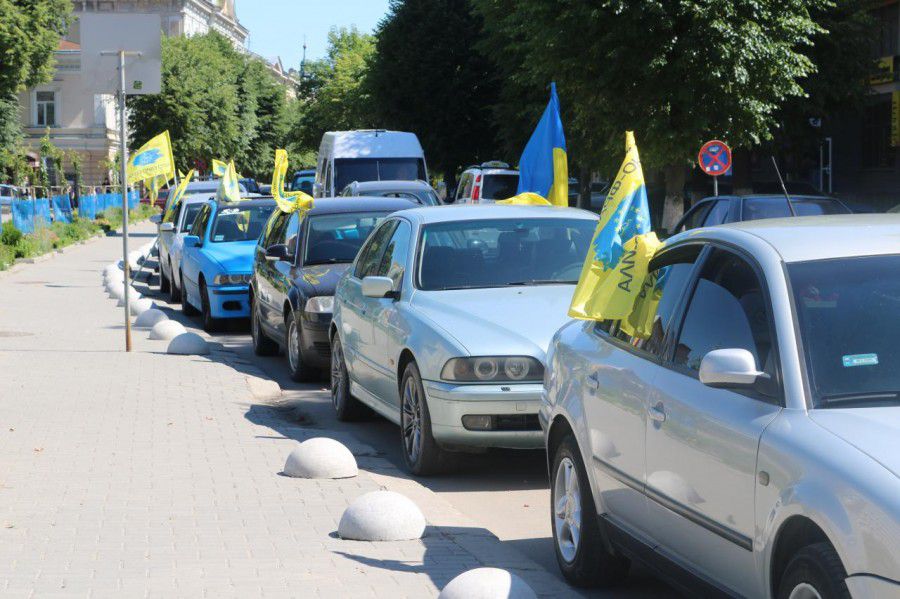 Півмільйона автомобілів на іноземній реєстрації заїжджає в Україні щороку. Це свідчить про попит на ці доступні автомобі