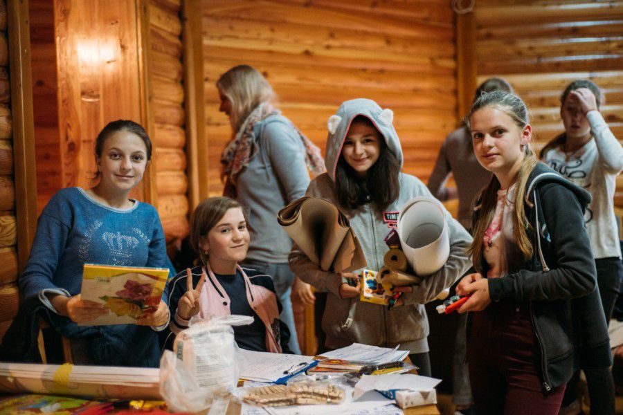 Учасники програми втілюють власні ініціативи й за допомогою цього усвідомлюють себе як людей