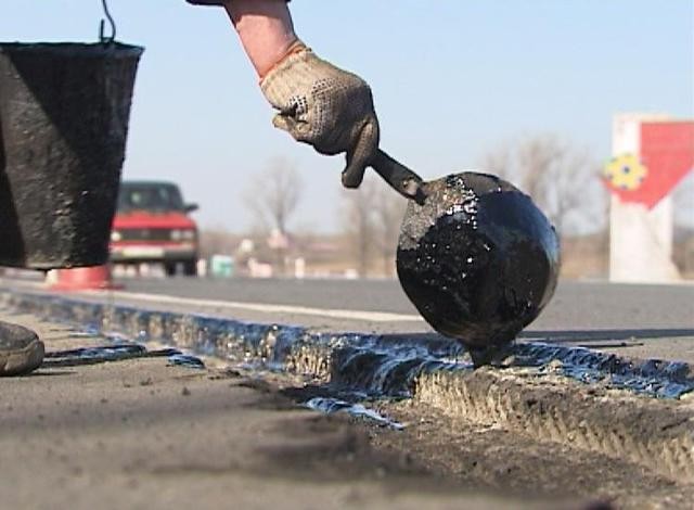 Ілюстрація. Договори купівлі-продажу підписані 12 серпня 2014 року та 1 жовтня 2014 року, проте на той час "Ясиновс