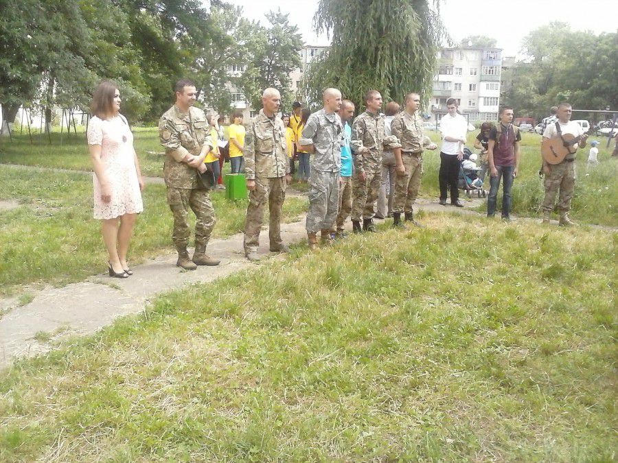 Особливними гостями дійства були учасники АТО, які отримали медалі "За любов та жертовність до України" від Св