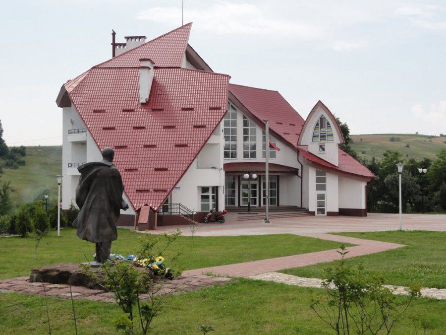 Молодь займатиметься збором матеріалів про героїв ОУН-УПА, впорядкуванням та доглядом за пам&rsquo;ятками, пов&rsquo;яза