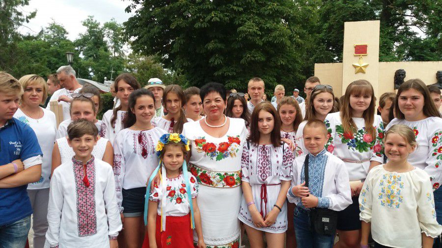 З нагоди свята &ndash; Дня Військово-морських сил України, представники Калуського району привезли морякам подарунки