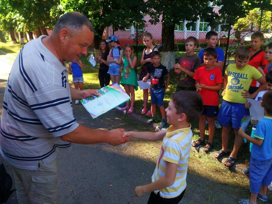 Змагання проводяться у двориках міста впродовж літа о 17:00