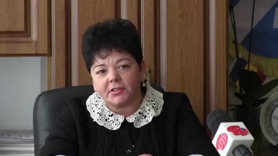 Всю відповідальність за те, що досі не прйинята програма соціально-економічного розвитку району на 2017 рік Наталія Бабі