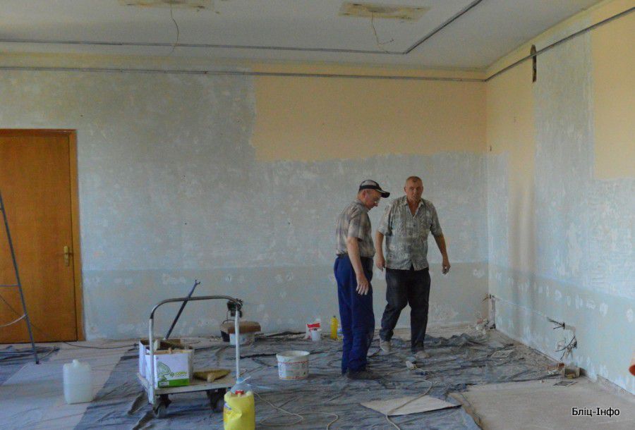 В Івано-Франківську триває реконструкція залу засідань облради | Фото: blitz.if.ua