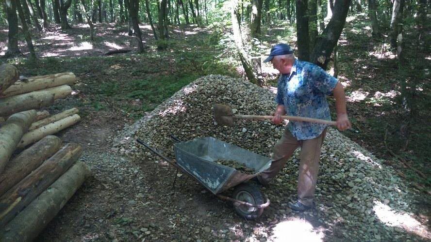 Криївку наразі відбудовують