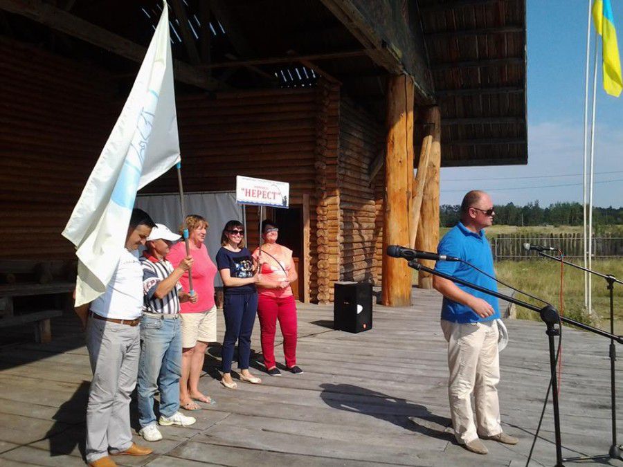 Команді "Нерест" пологового будинку Калуської ЦРЛ у риболовлі рівних не було | Фото: Віктор Левченко