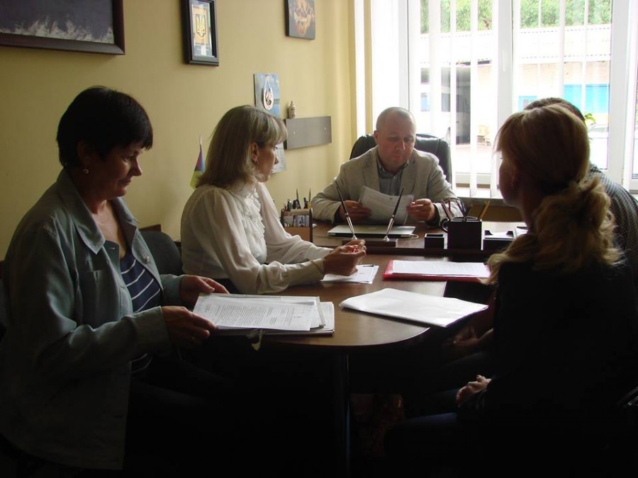 Фахівці, що пройдуть навчання, проводитимуть корекційні програми з особами, які вчиняють насильство в сім'ї або нал