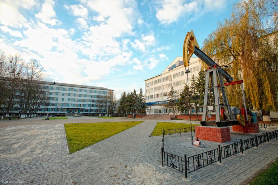 Ілюстрація. На посаду ректора претендують два доктори технічних наук і один &mdash; фізико-математичних