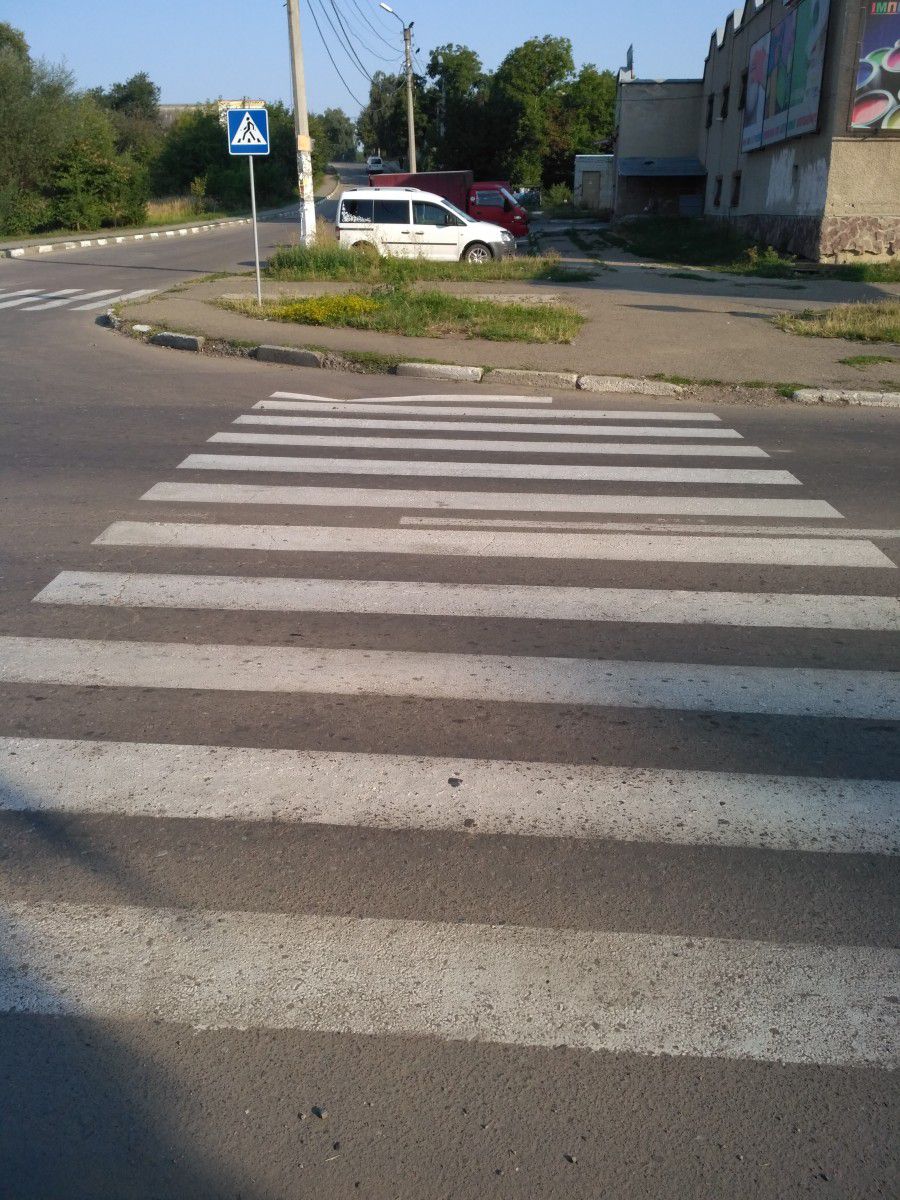 Дорожня розмітка &mdash; у нормі
