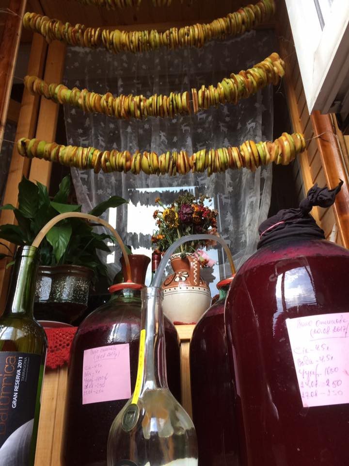 Олександр Сич жартує, що задля економії сам виконує три функції: директора харчосмакової фабрики, головного технолога і 