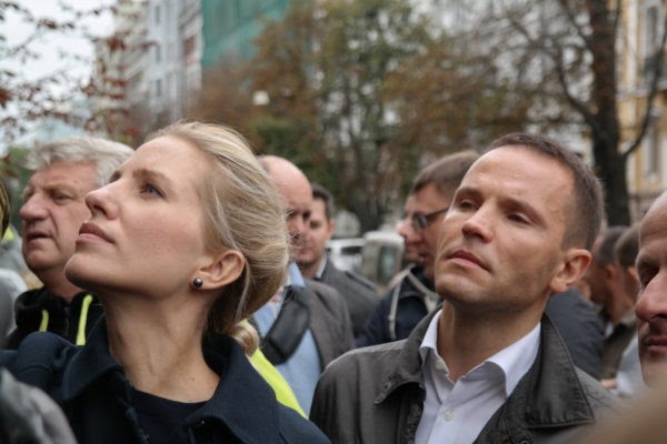 Представники громадських організацій виступили з вимогою подати і оприлюднити електронні декларації працівників Служби б