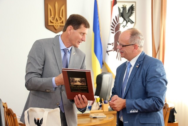 Олександр Сич зустрівся з аташе з питань оборони Посольства Австрійської Республіки в Україні Еріхом Сімбюргером