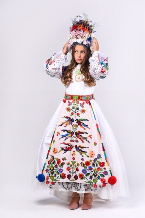 Ксеня розпочала свій флешмоб у червні, посадивши разом зі своїми однокласниками в Карпатах понад 30 саджанців ялини