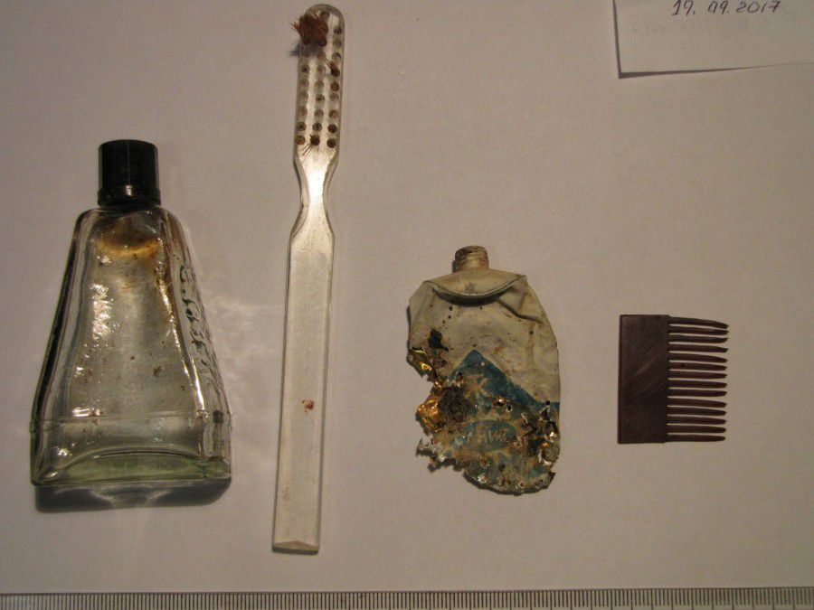 Перша зубна паста в тюбиках в СССР з'явилась в 1950-му році. Хлопці загинули 8.10.1950 року