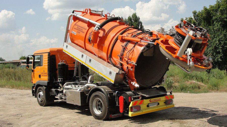 Ілюстрація. Для виконання гідродинамічної очистки мереж застосовують спеціальну техніку