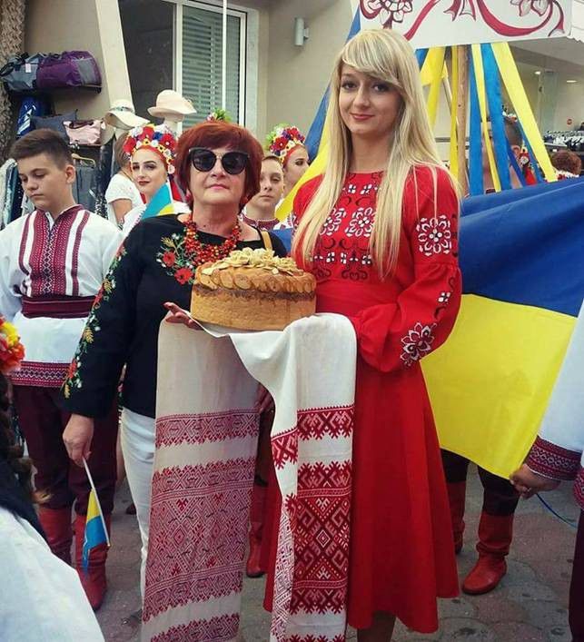 Галицькі танцюристи привернули до себе увагу не лише творчих колективів з Європи, але і місцевих мешканців,