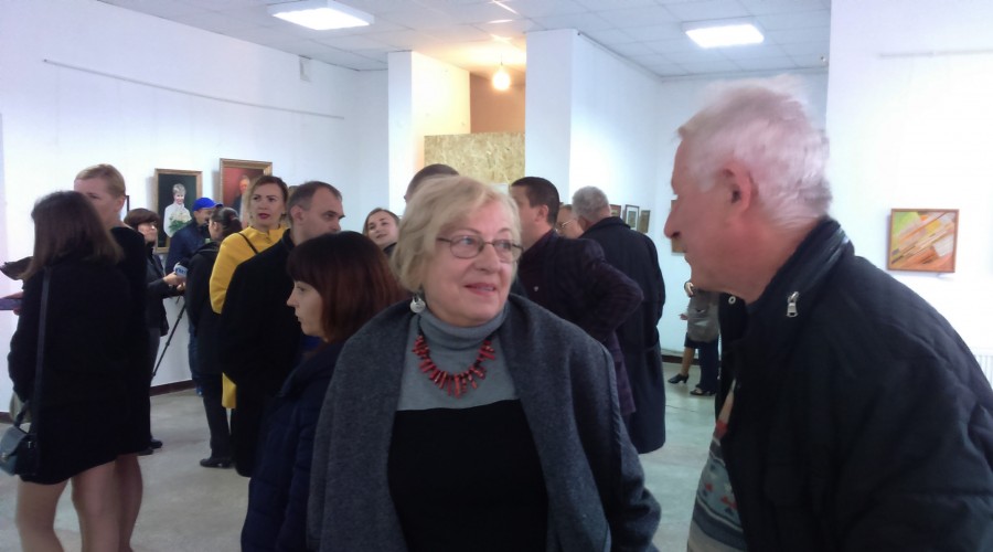 Художник Зоряна Сохацька та колишній головний архітектор міста Петро Пострильоний