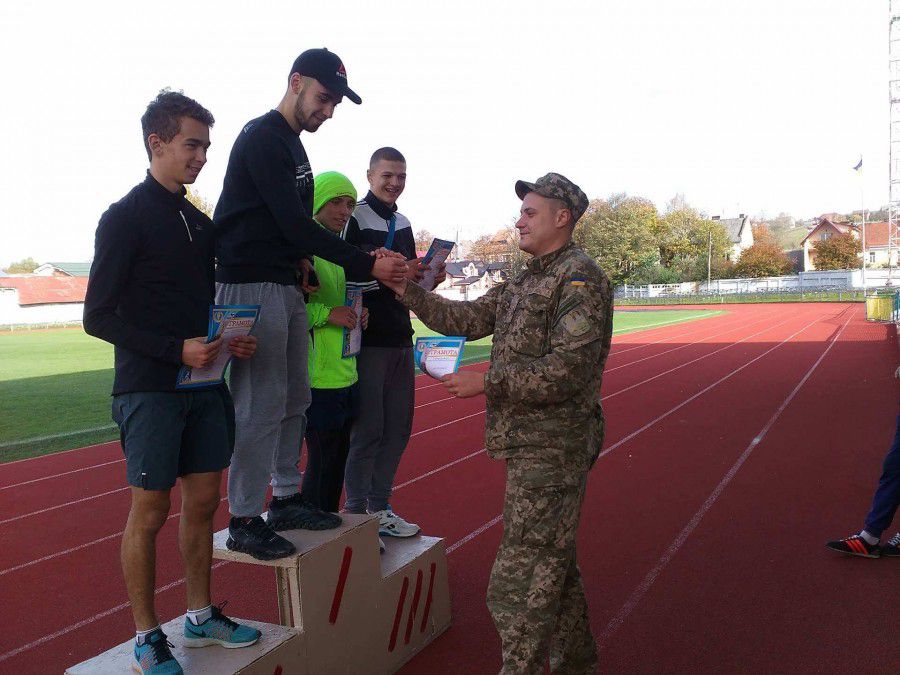 Кращим в індивідуальному заліку був студент Калуського коледжу економіки, права та інформаційних технологій Назар Ковале